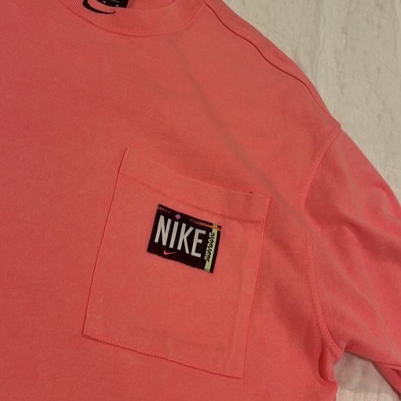 NIKE
Sportswear Washed T-shirt Dress
Size M - Picture 4 of 8